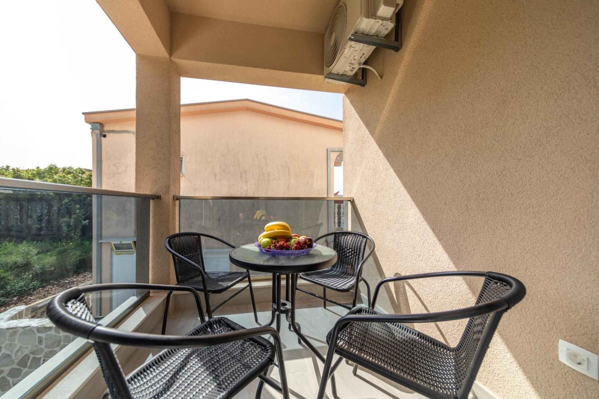Sunways Apartments Добра вода Стая снимка